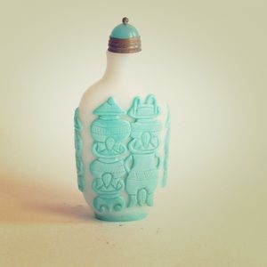 Overlay Snuff Bottle with jars and boxes
3 x 1.5